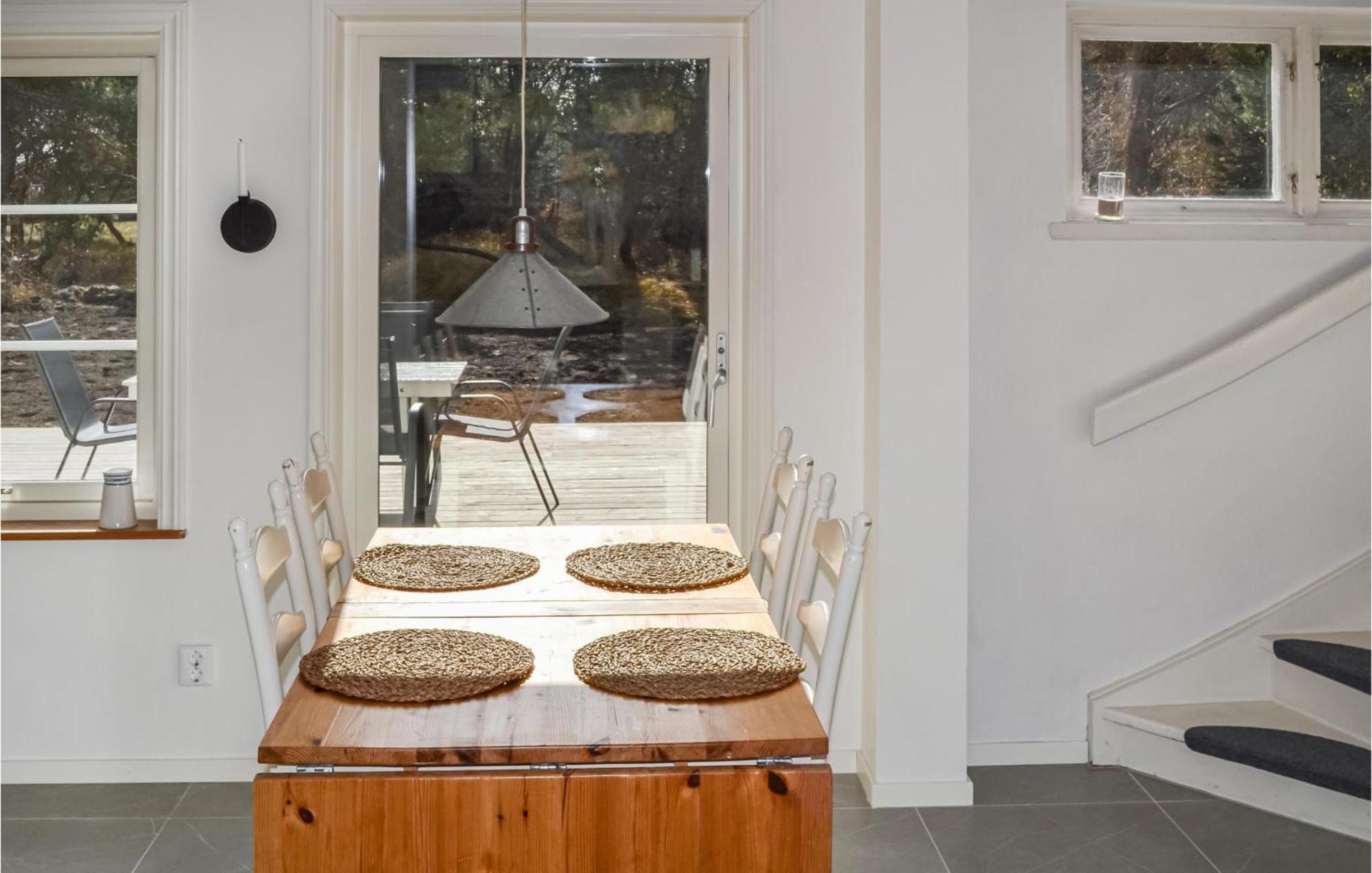 Gorgeous Home In Borrby With Wifi Bagian luar foto